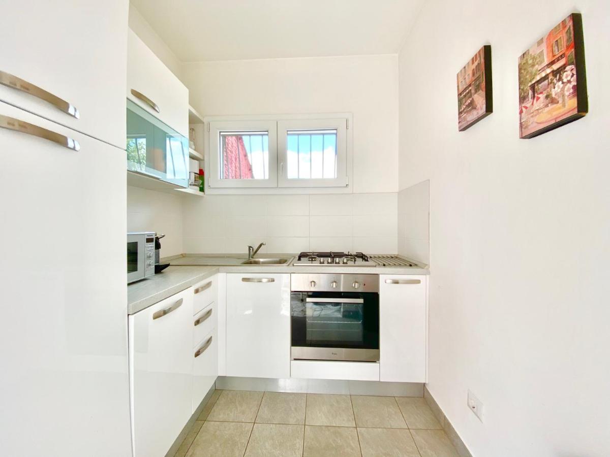 Appartamento Buresso Porto Valtravaglia Exteriör bild