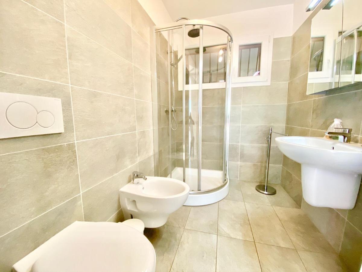 Appartamento Buresso Porto Valtravaglia Exteriör bild